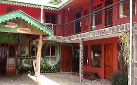 Manakin Bird Lodge Monteverde